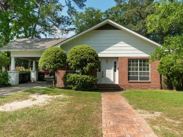 204 5th Ave., Hattiesburg, MS 39401
