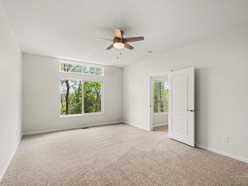 8058 Bridge Point Drive, Unit 7-202, Green Township, OH 45248 Photo 11