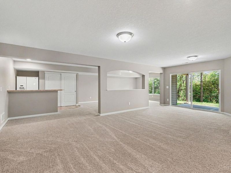 8058 Bridge Point Drive, Unit 7-202, Green Township, OH 45248 Photo 17