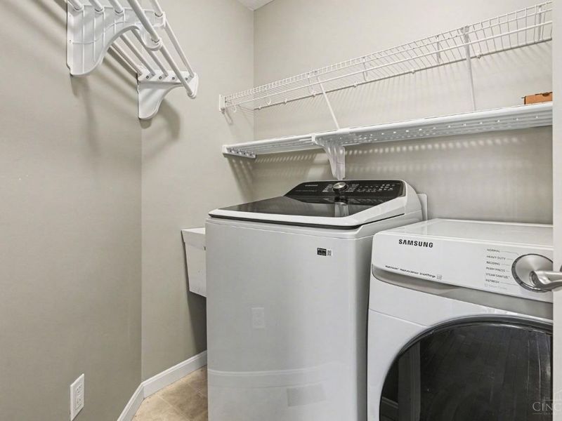 8058 Bridge Point Drive, Unit 7-202, Green Township, OH 45248 Photo 24