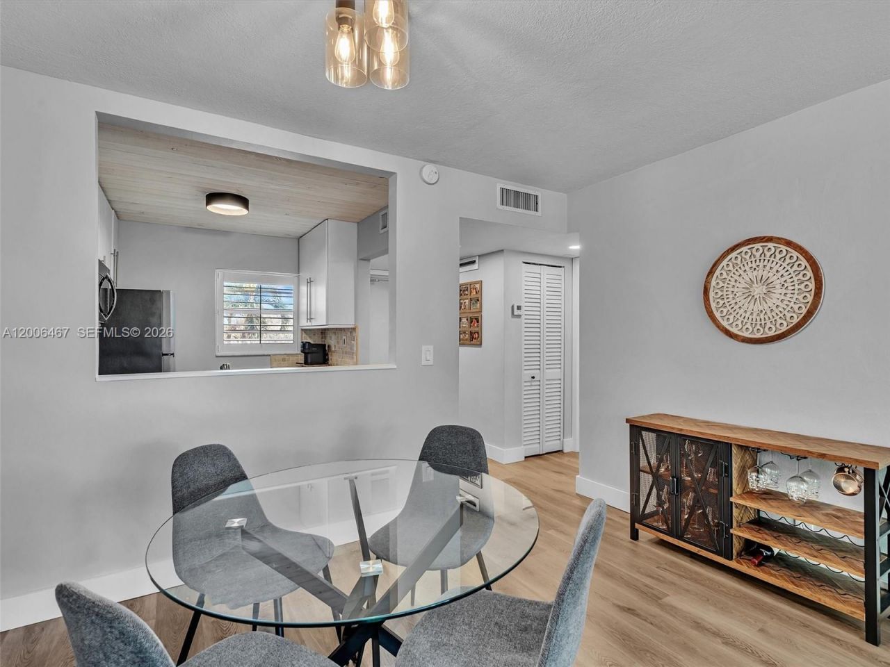 9340 Lagoon Pl, Unit 303, Davie, FL 33324 Photo