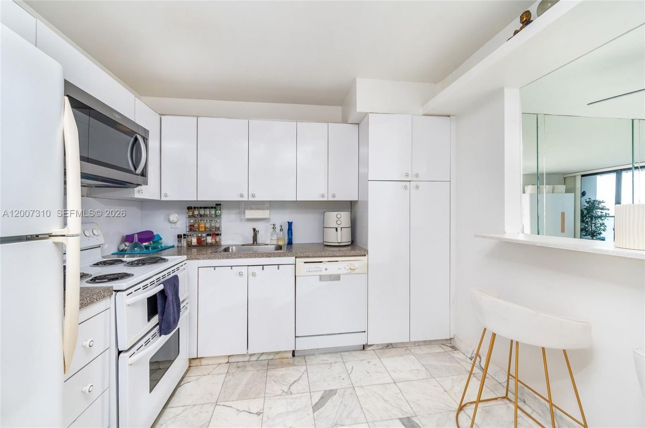 2301 S Ocean Dr, Unit 1102, Hollywood, FL 33019 Photo