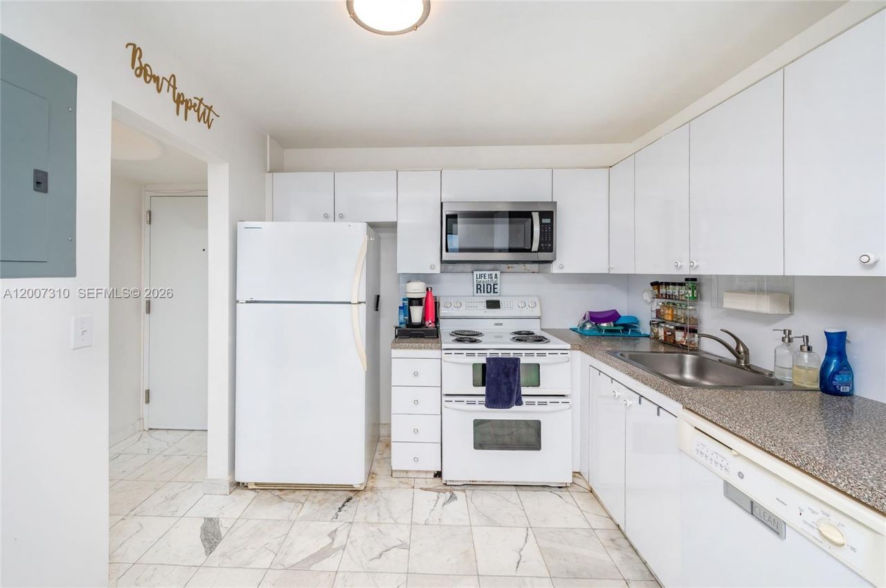 2301 S Ocean Dr, Unit 1102, Hollywood, FL 33019 Photo