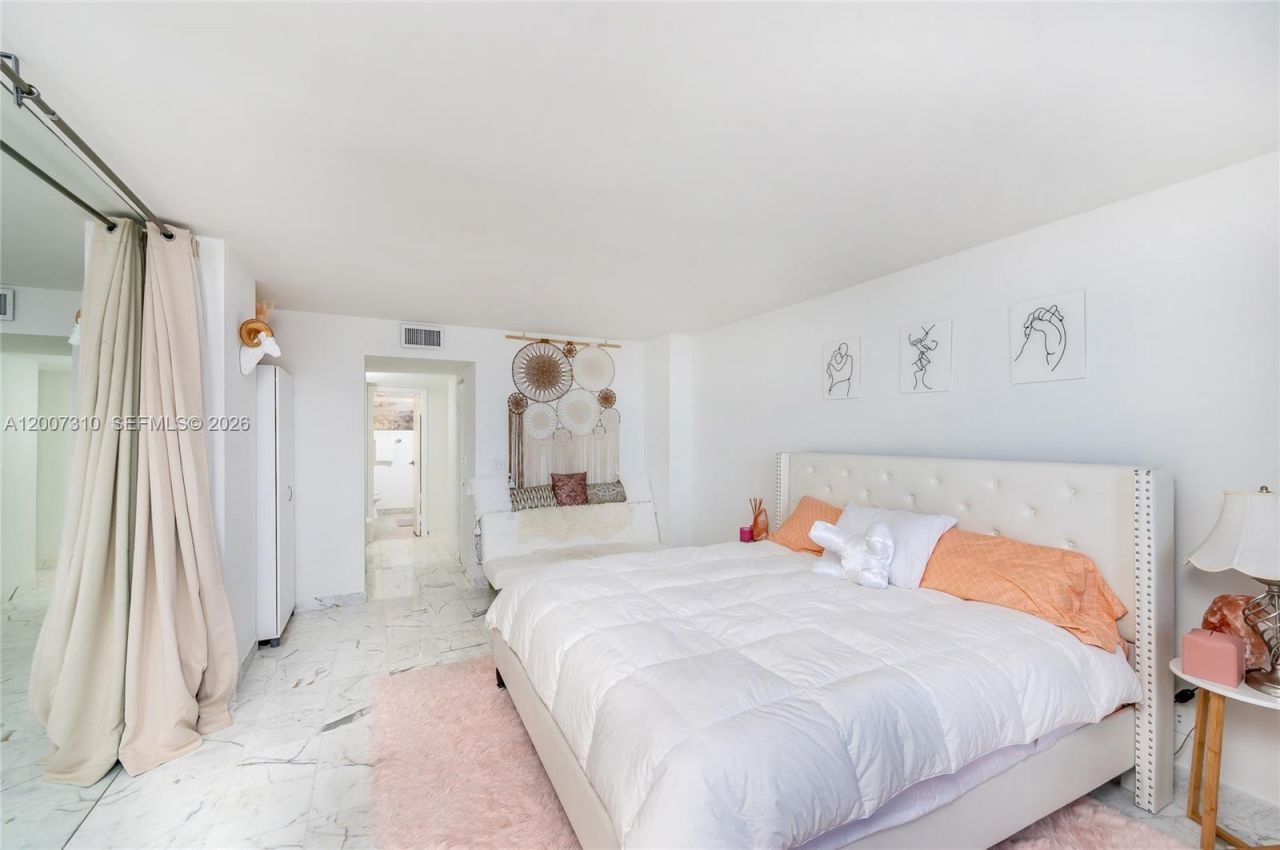 2301 S Ocean Dr, Unit 1102, Hollywood, FL 33019 Photo