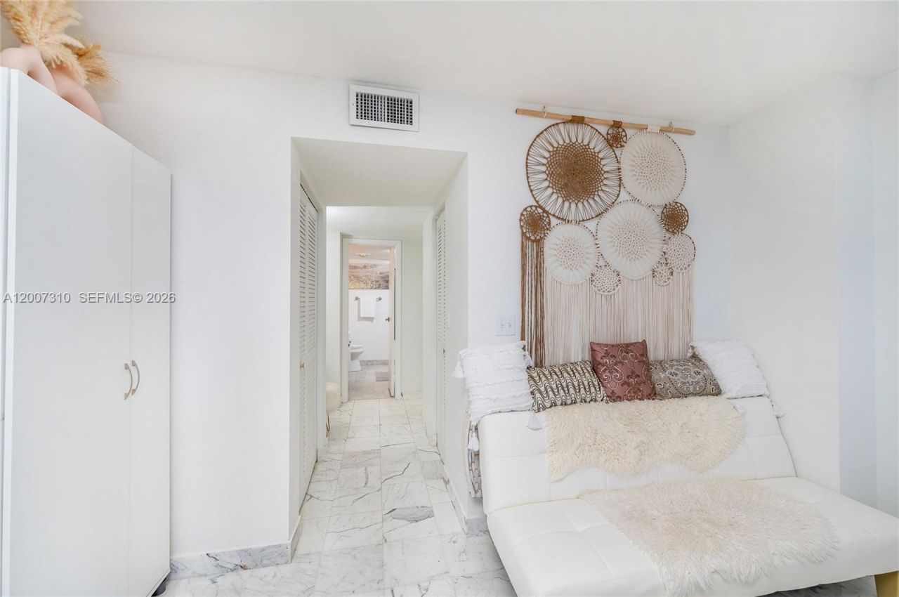 2301 S Ocean Dr, Unit 1102, Hollywood, FL 33019 Photo