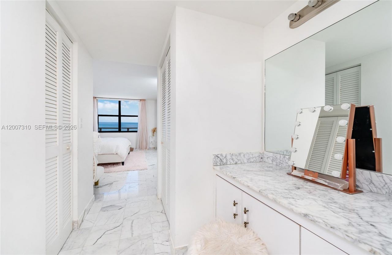 2301 S Ocean Dr, Unit 1102, Hollywood, FL 33019 Photo