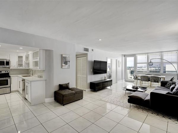 3725 S Ocean Dr , Unit 1519, Hollywood, FL 33019