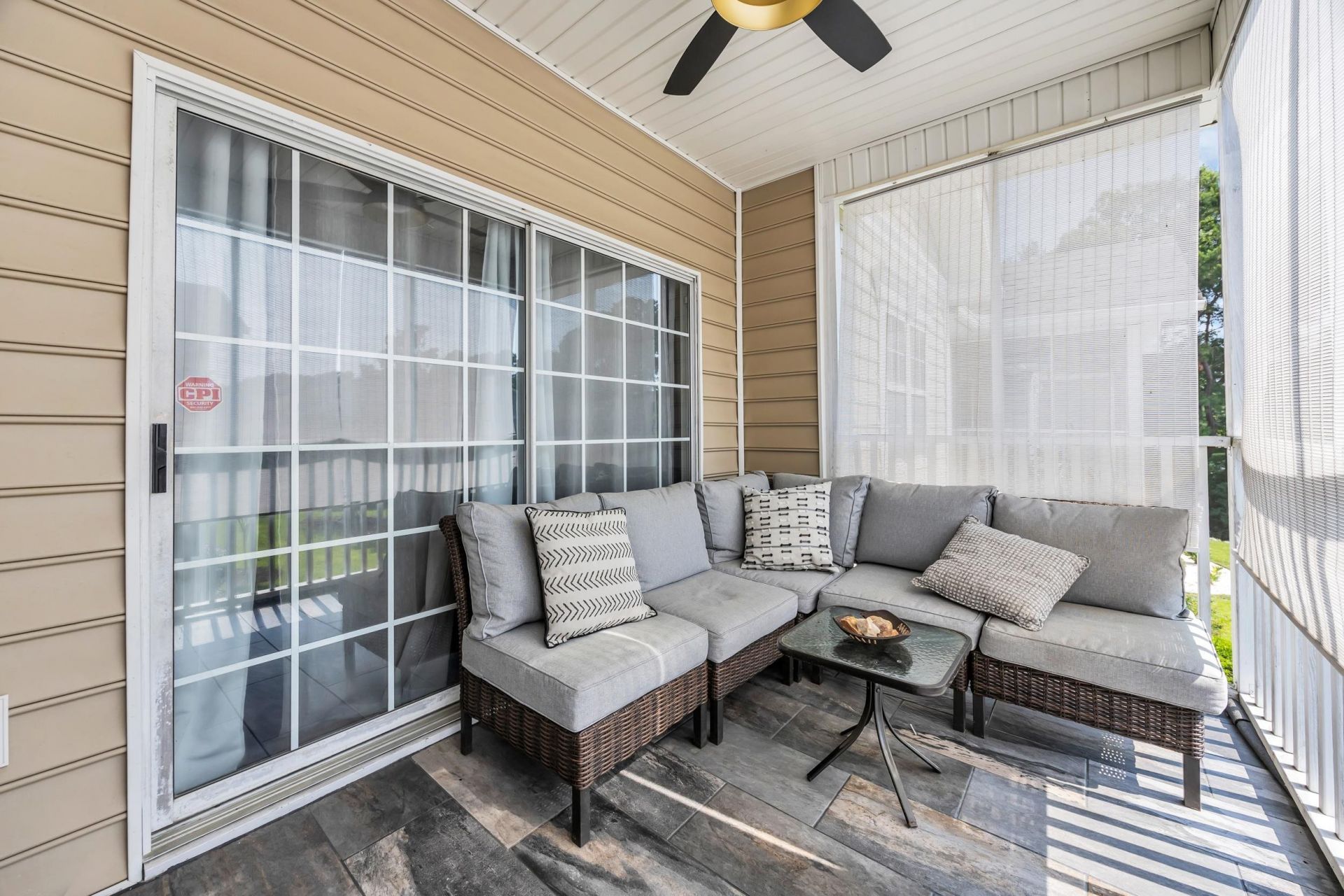 6309 Sweetwater Blvd.  Photo 17