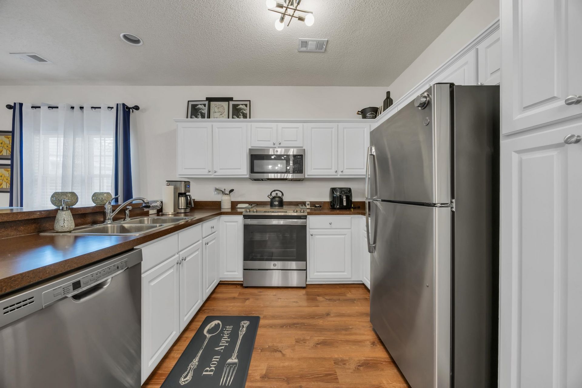 6309 Sweetwater Blvd.  Photo 7