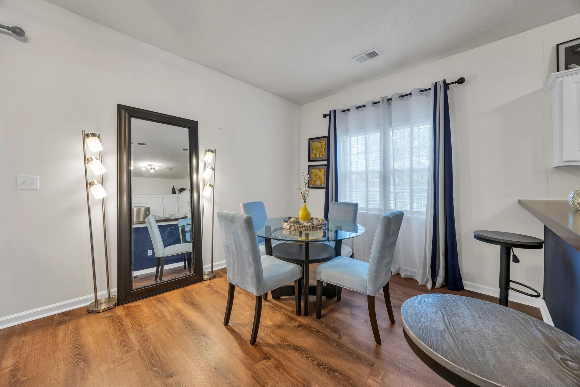 6309 Sweetwater Blvd.  Photo 9