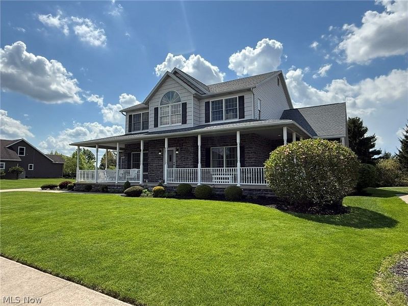 734 Pga Boulevard NE, New Philadelphia, OH 44663 Photo 1