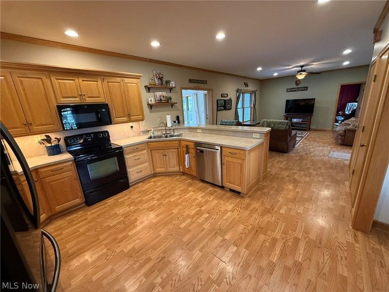 734 Pga Boulevard NE, New Philadelphia, OH 44663 Photo 5