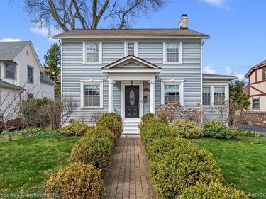 941 Forest Avenue, Birmingham, MI 48009