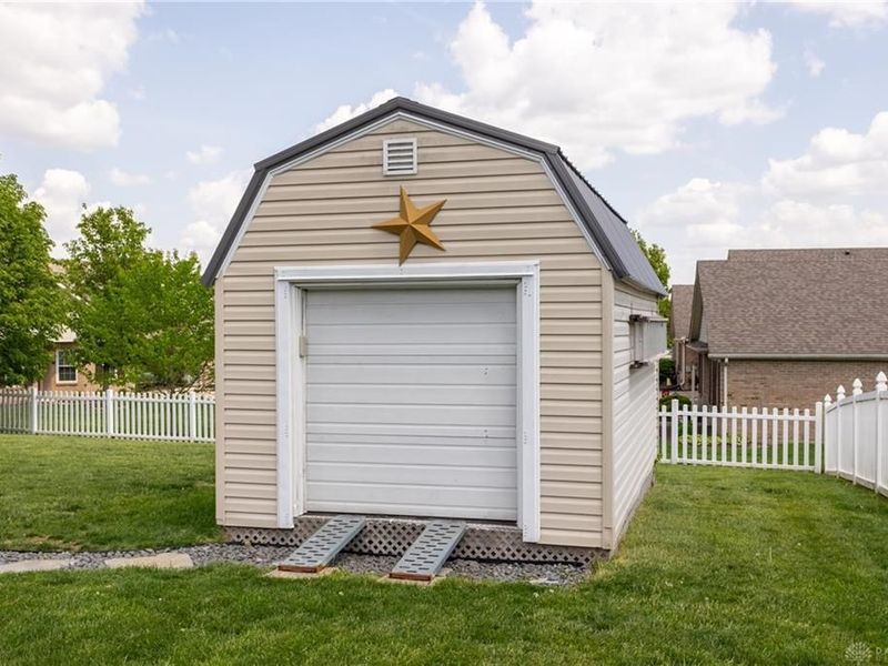 2014 Clearstream Way, Englewood, OH 45322 Photo 13