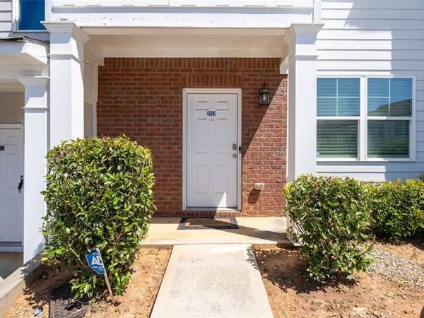 2813 Laurel Ridge Circle, Atlanta, GA 30344