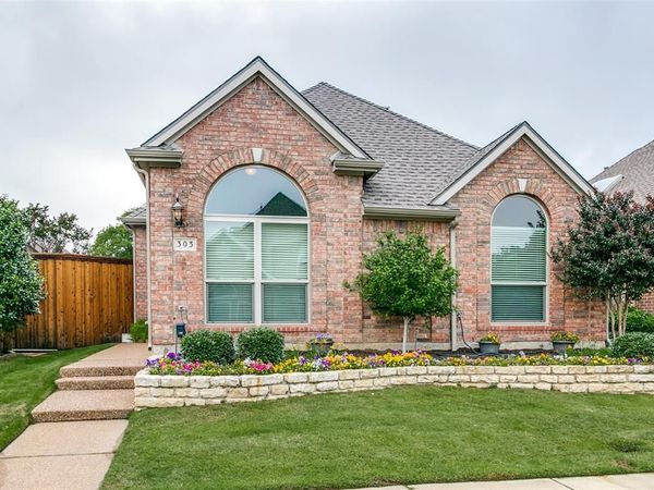 303 Old York Road, Irving, TX 75063