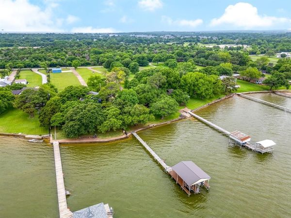 10814 Power Squadron Road, Azle, TX 76020