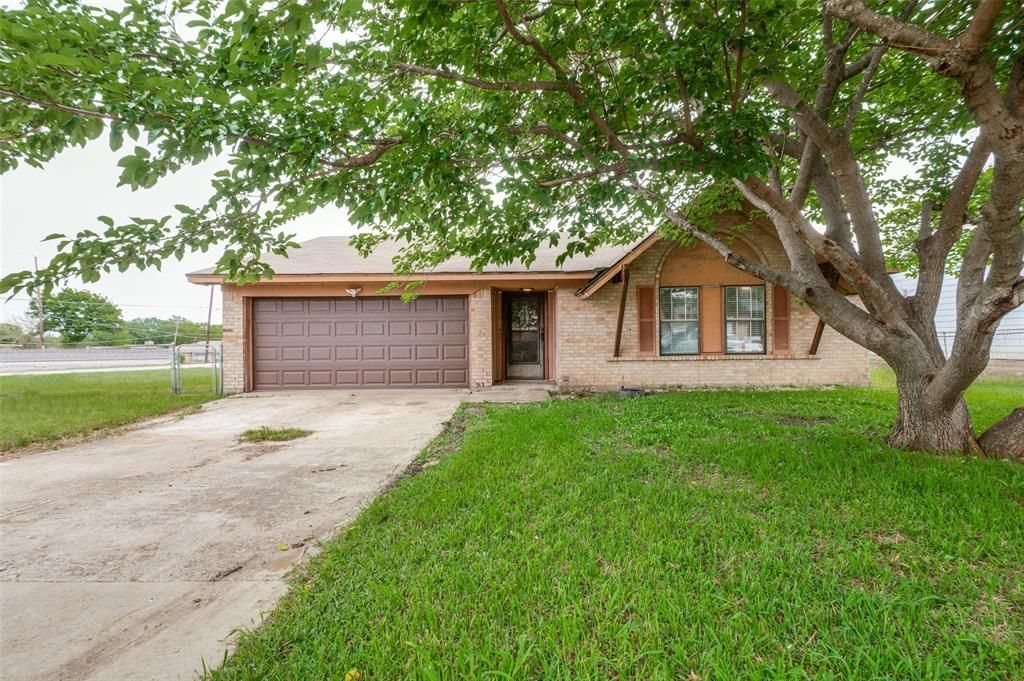 2654 Arlington Lane, Lancaster, TX 75134 Main Photo