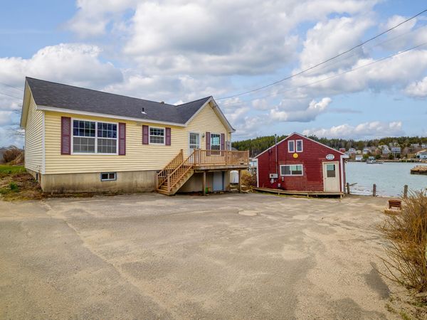 3 Andys Road , Stonington, ME 04681