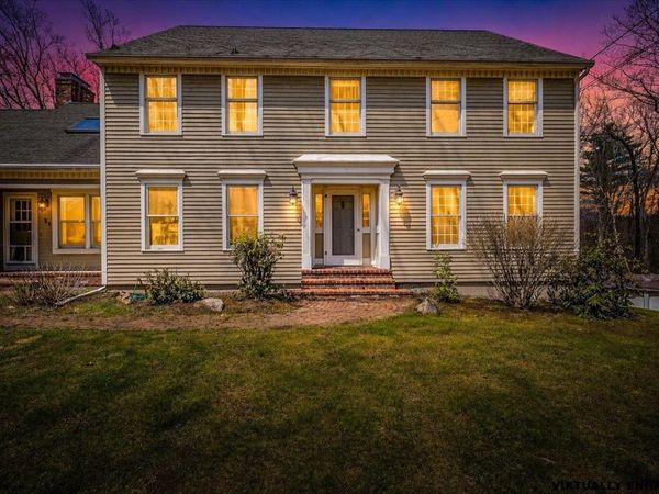 31 Boxwood Road, Bedford, NH 03110