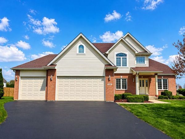 239 Richards Court , Winthrop Harbor, IL 60096