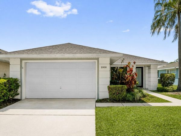 2908 SUNSET LAKES BOULEVARD , KISSIMMEE, FL 34747