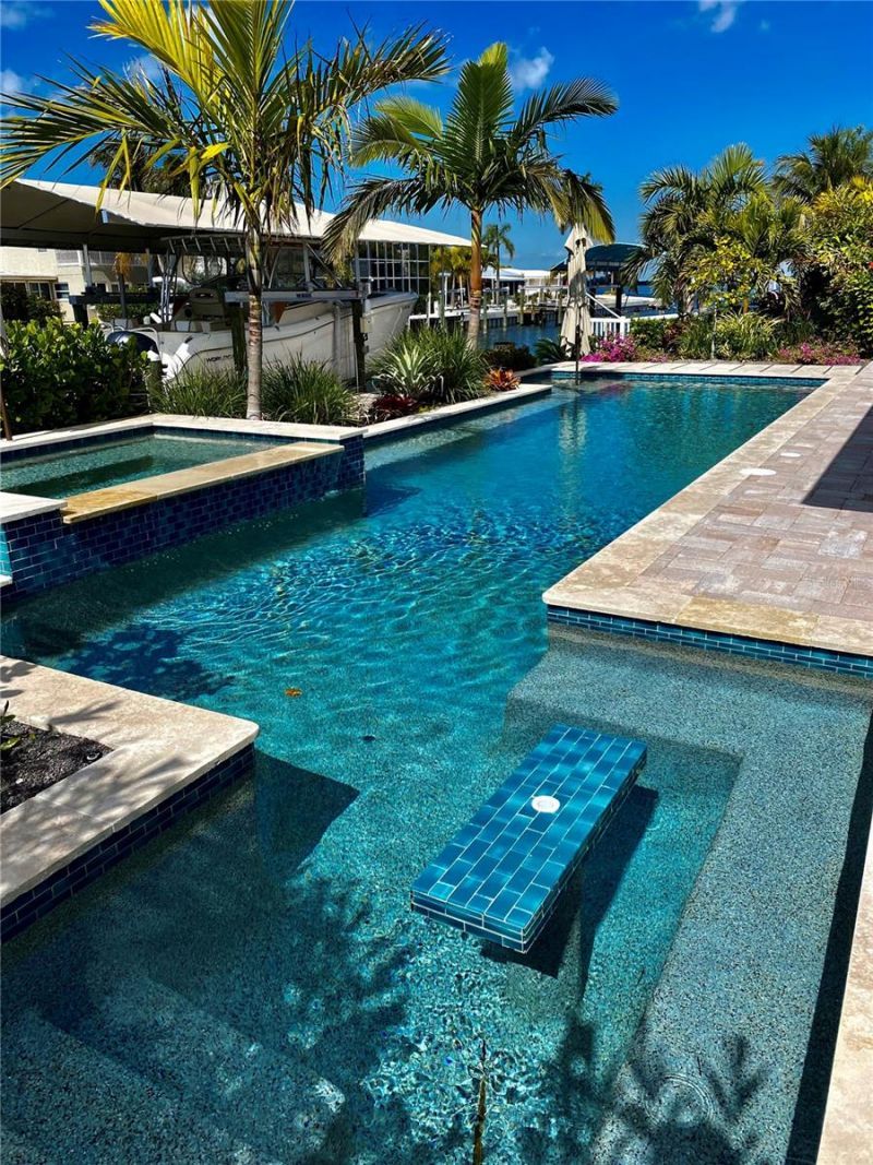 3708 Royal Palm Drive, Bradenton, FL 34210 Photo