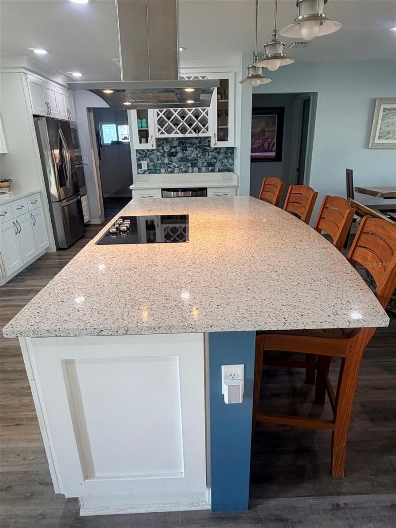3708 Royal Palm Drive, Bradenton, FL 34210 Photo