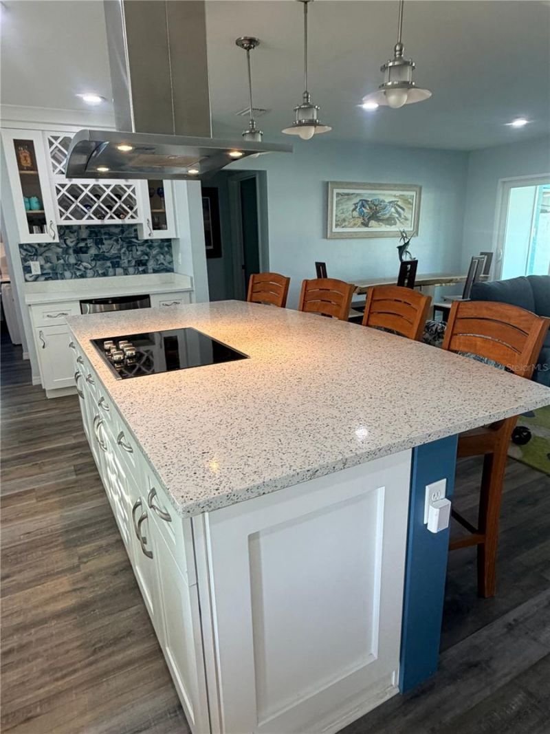 3708 Royal Palm Drive, Bradenton, FL 34210 Photo