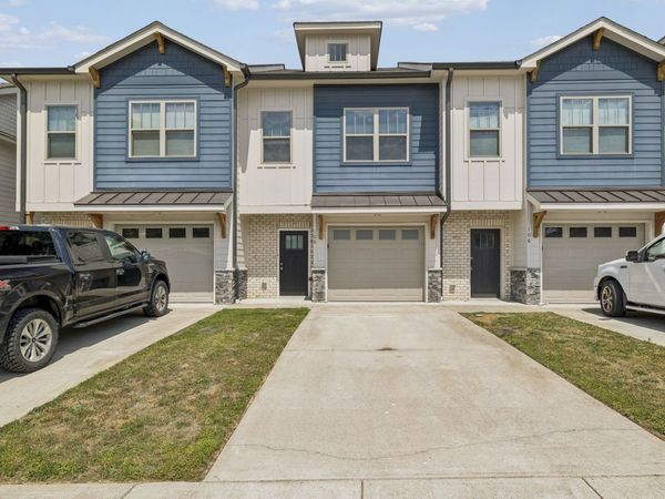 108 Hartsville Ct , Lebanon, TN 37087