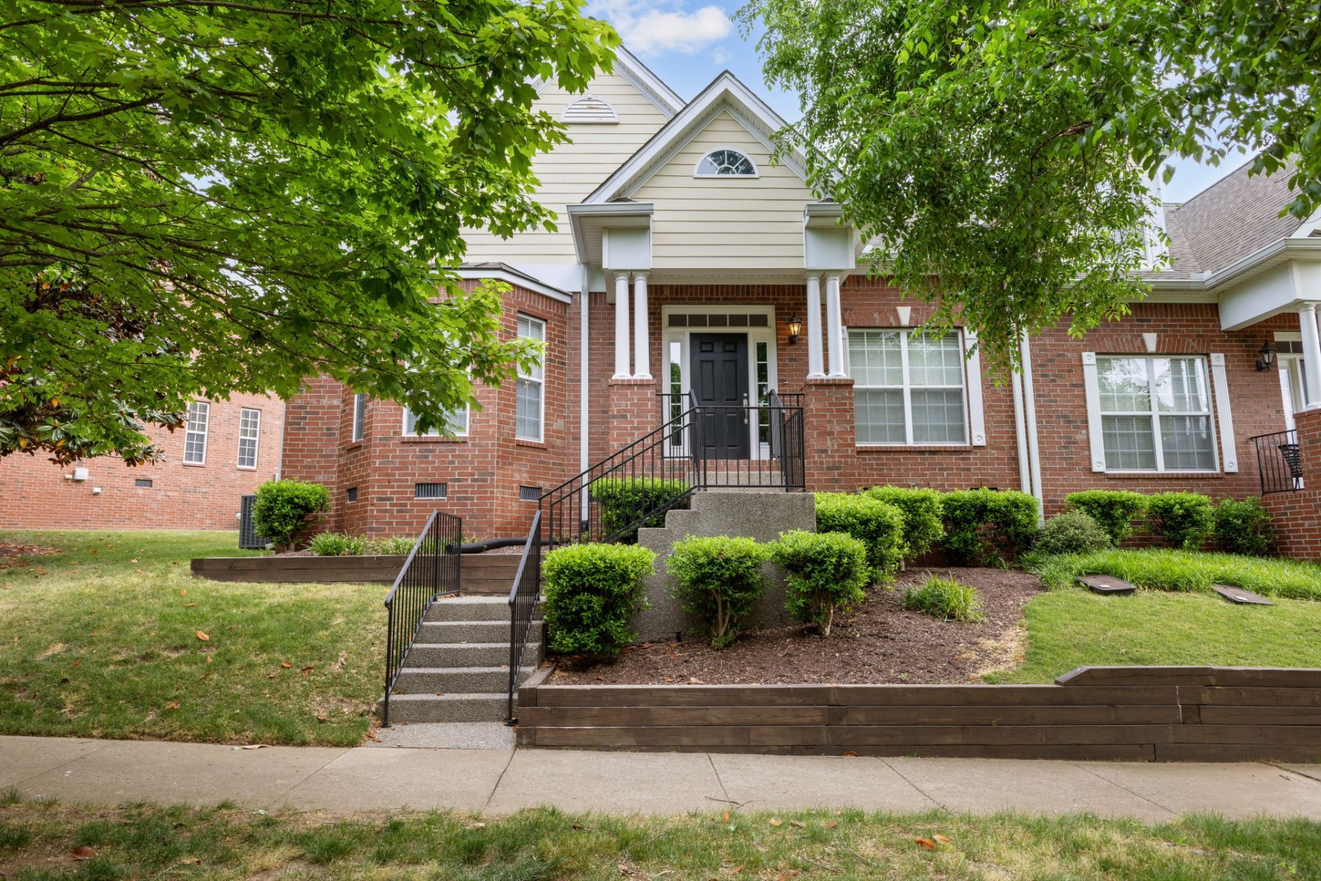 1316 Decatur Cir, Franklin, TN 37067 Main Photo