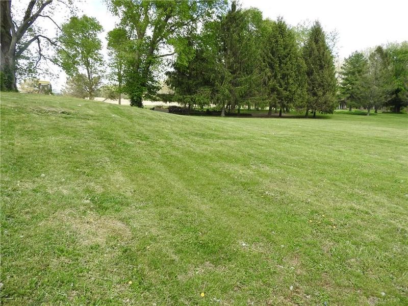 2105 E Loy Road, Piqua, OH 45356 Photo 14