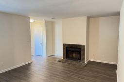 186 Dorchester Manor Boulevard photo 4