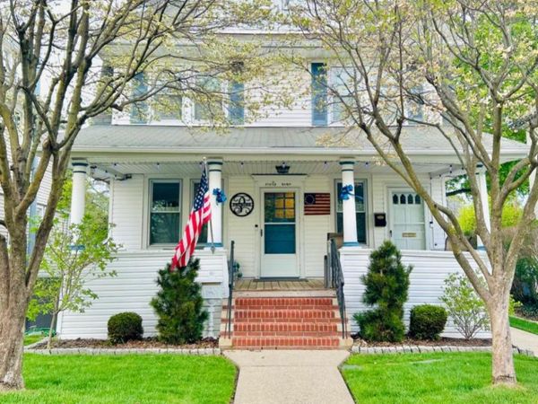 69 Grand Avenue , Rockville Centre, NY 11570