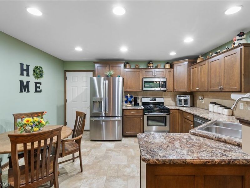 257 Woodbury Circle, Dalton, OH 44618 Photo 11