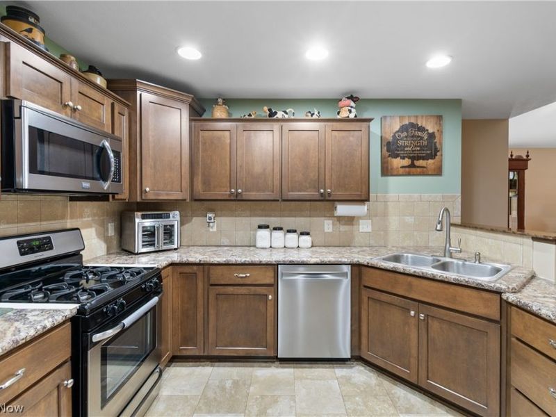 257 Woodbury Circle, Dalton, OH 44618 Photo 13