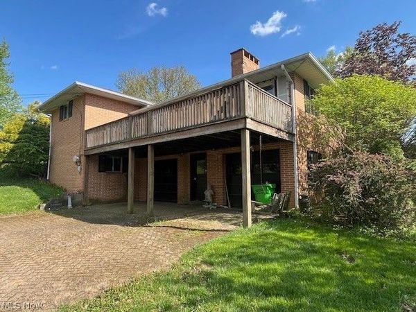 1616 Woodland Drive , Coshocton, OH 43812