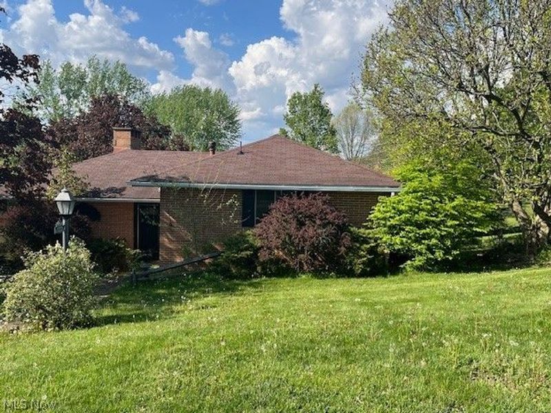 1616 Woodland Drive, Coshocton, OH 43812 Photo 3
