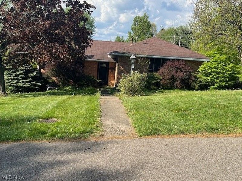 1616 Woodland Drive, Coshocton, OH 43812 Photo 4