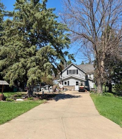 18735 320th Street , New Prague, MN 56071