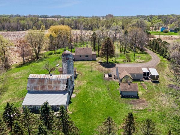 4250 35th Street SW, Waverly, MN 55390