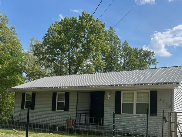 3710 Oakview Drive, Huntington, WV 25701