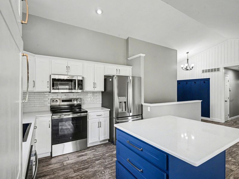 1689 Bingham Circle, Hebron, KY 41048 Photo 9