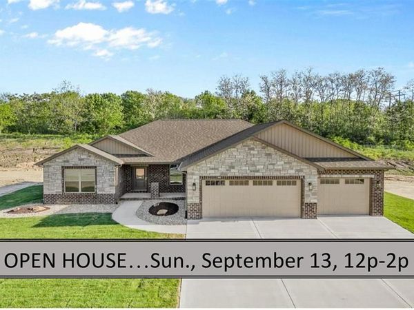 2947 Bluff Ridge Court, Maryville, IL 62062
