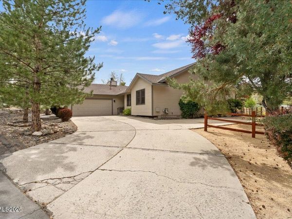 6304 Meadow Creek DR Drive, Reno, NV 89519