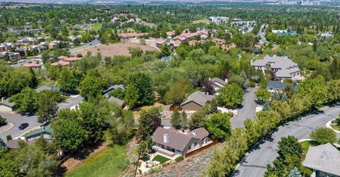 6304 Meadow Creek Drive, Reno, NV 89519 Photo