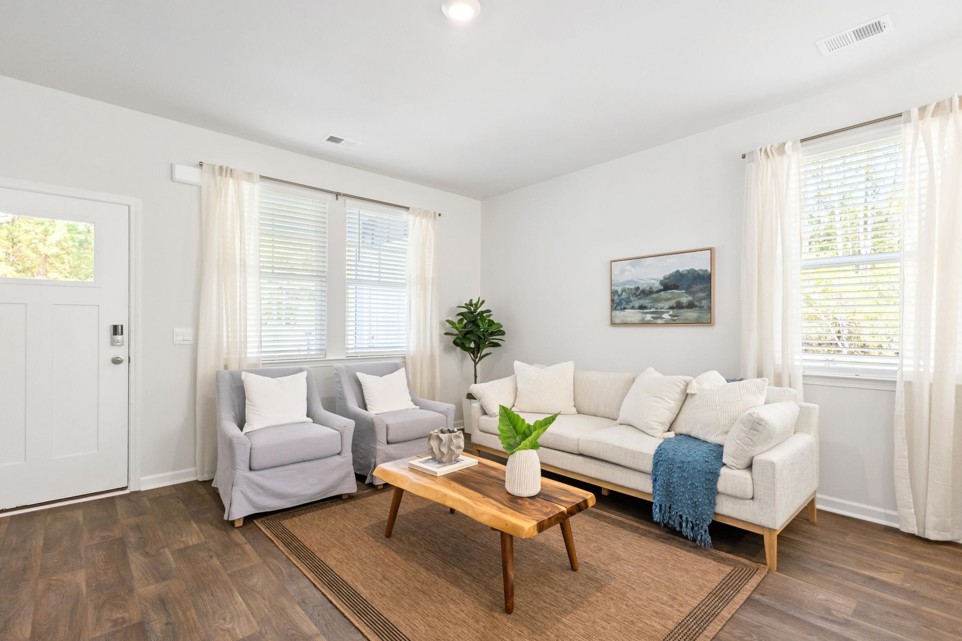 1080 Refuge Way Photo 3