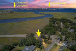 643 N Shore Drive photo 4