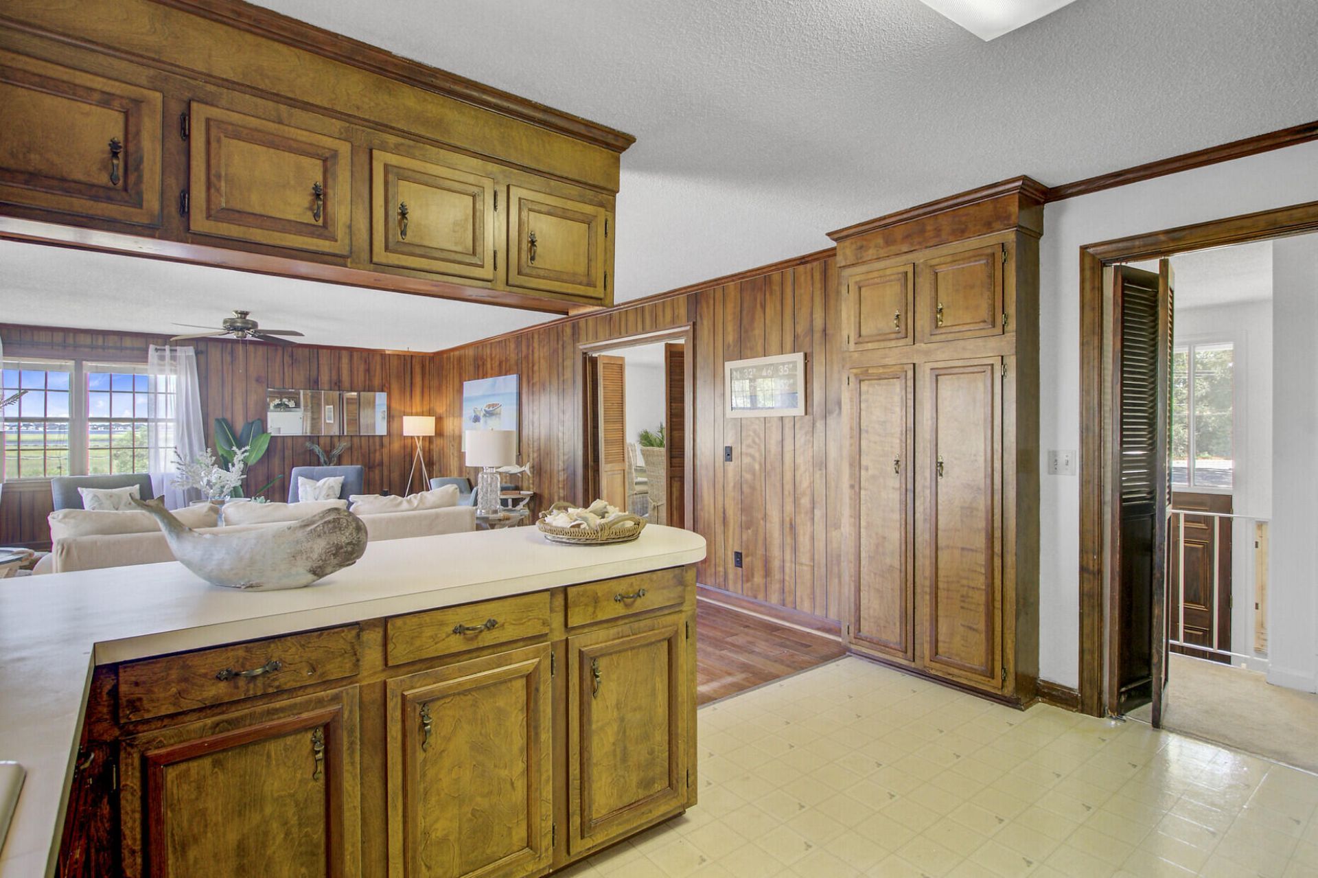 643 N Shore Drive Photo 26