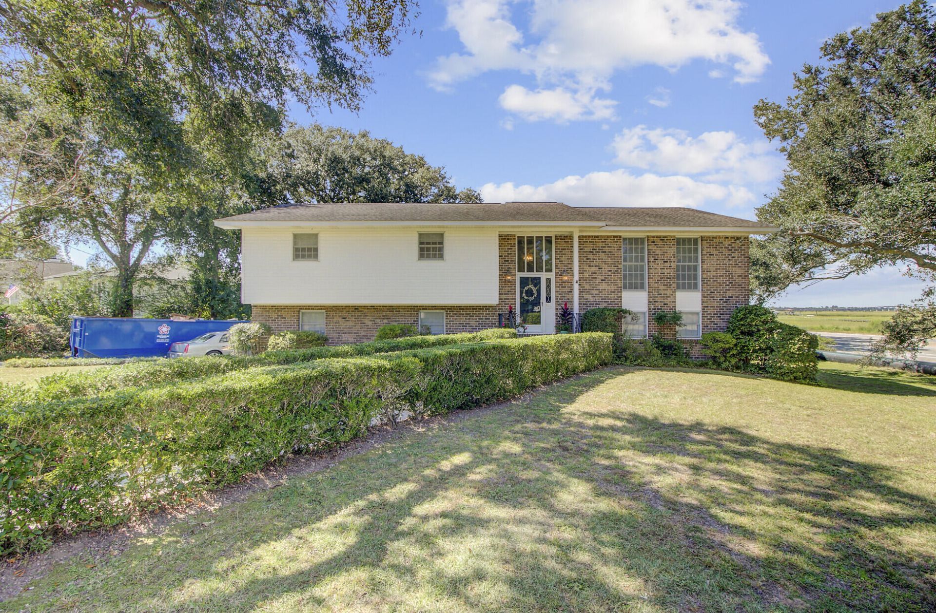 643 N Shore Drive Photo 3